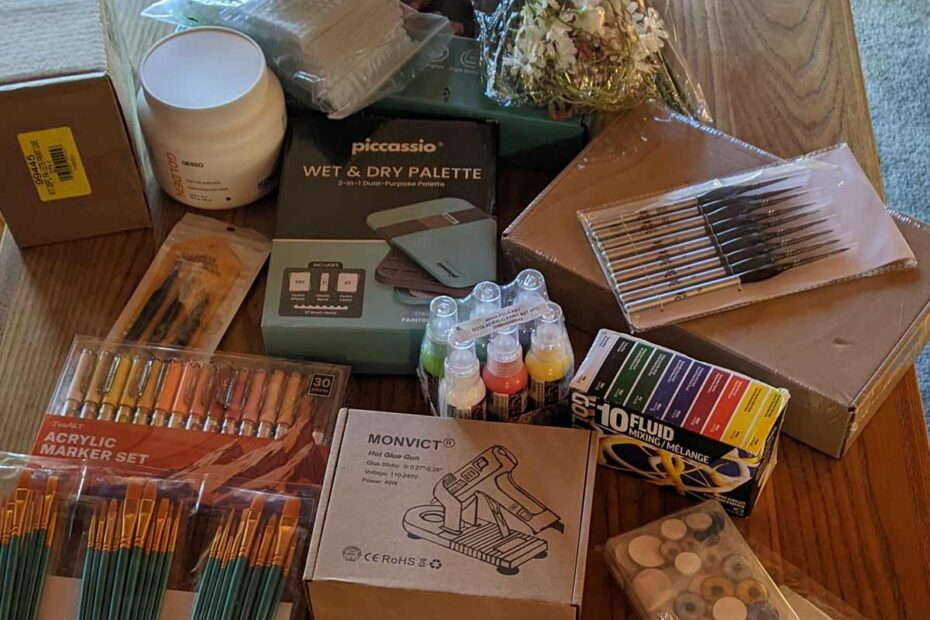 Sandy got some art supplies!
